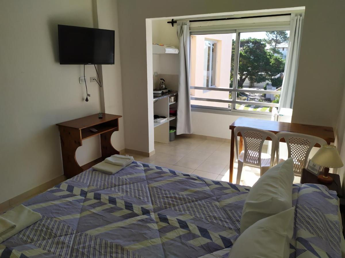 Hosteria Ymaz Villa Gesell Bagian luar foto