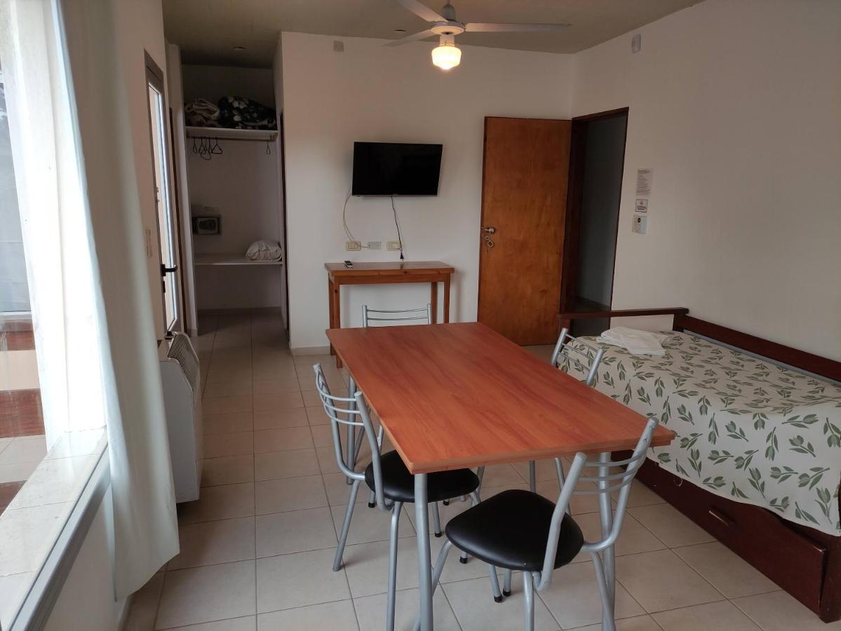 Hosteria Ymaz Villa Gesell Bagian luar foto