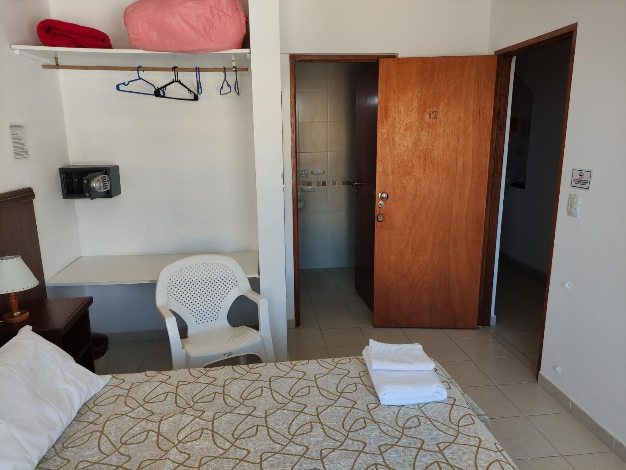 Hosteria Ymaz Villa Gesell Bagian luar foto