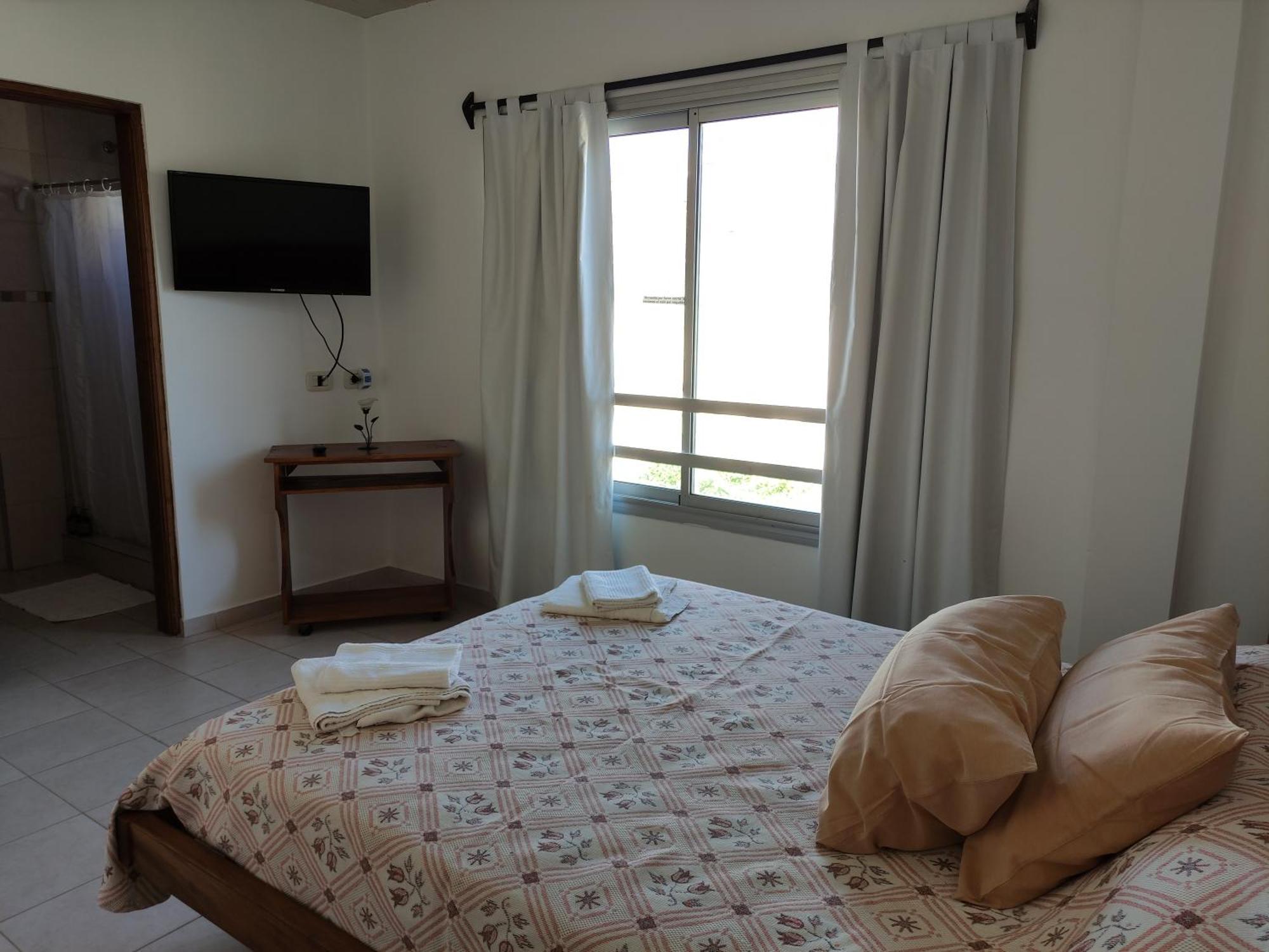 Hosteria Ymaz Villa Gesell Bagian luar foto